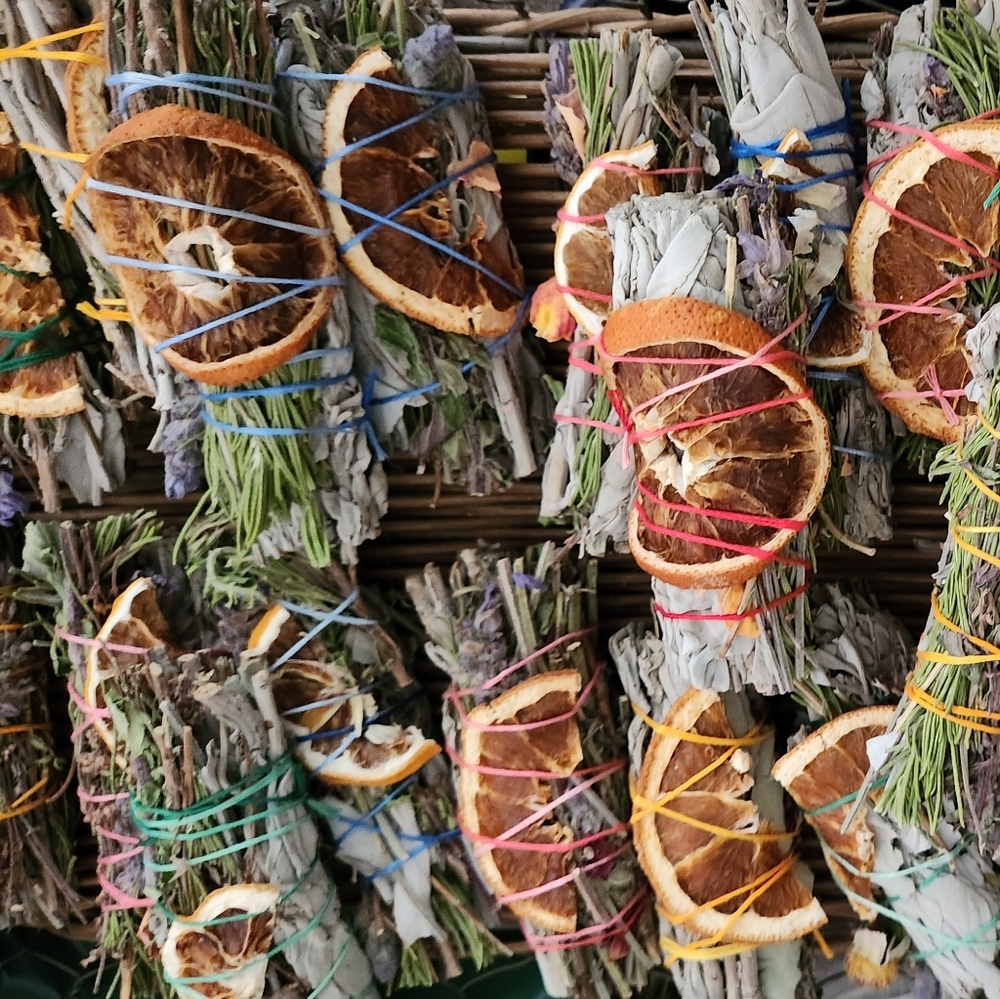 Smudge stick contains white sage, rosemary, thyme, lavender, oregano, rose petal